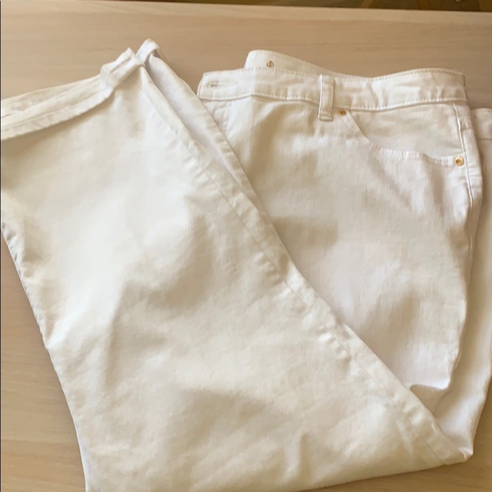 Jennifer Lopez white jean Capri NWOT size 20w